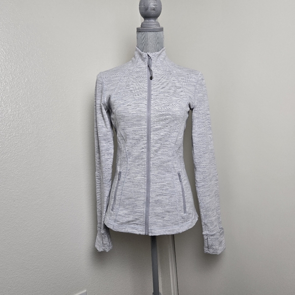 Lululemon Define Jacket, Wee Are From Space in Ice Grey Alpine White Size 8 - Picture 3 of 16